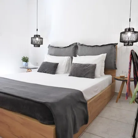 Chania Locals * La Canea