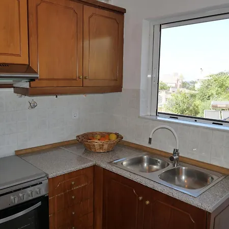 Chania Locals Daire Hanya