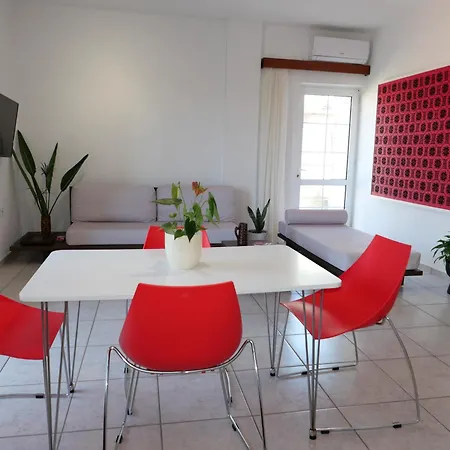 아파트 Chania Locals 하니아